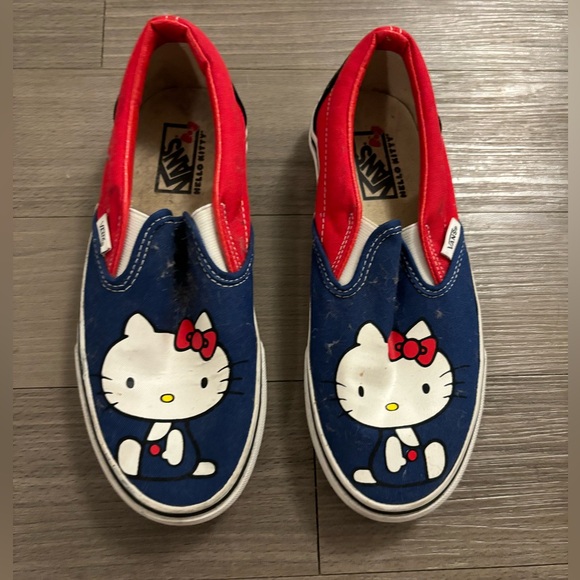 Hello Kitty Vans Classic Slip-Ons - Picture 5 of 5